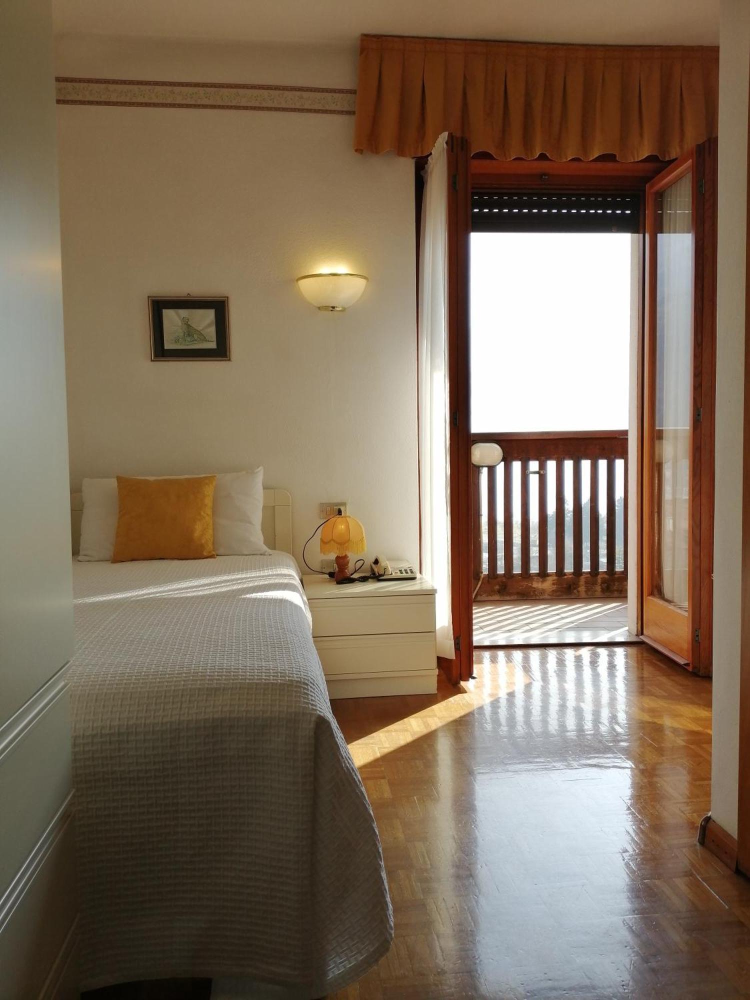 Albergo Stella Alpina Molveno Extérieur photo